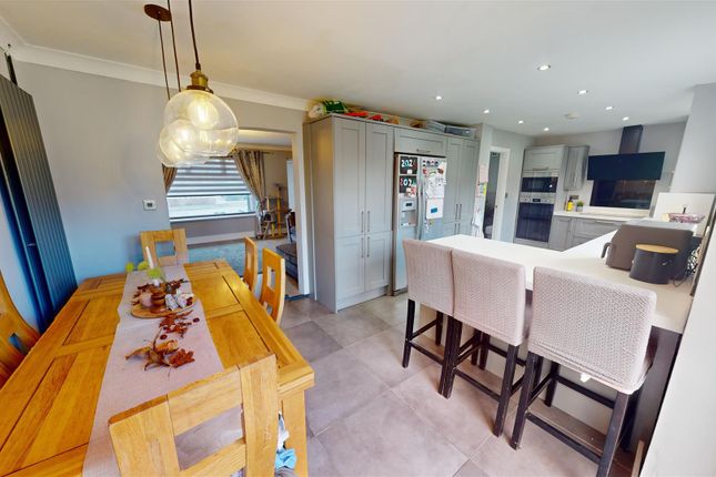 Clipsley Crescent Kitchen Diner