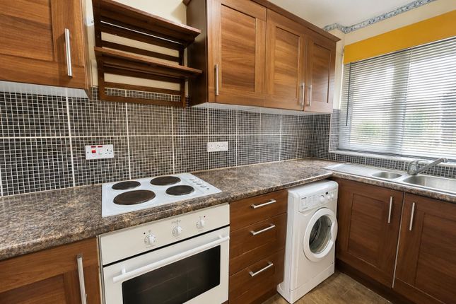 341A, Milton Road, Waterlooville photo 3