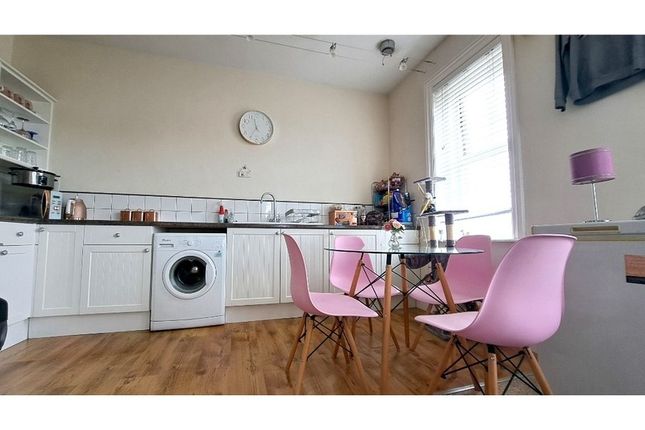 Flat for sale in Westgate Bay Avenue, Kent, Westgate-On-Sea