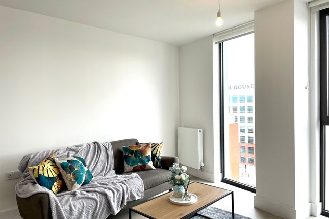 Flat for sale in Barley Lane, London