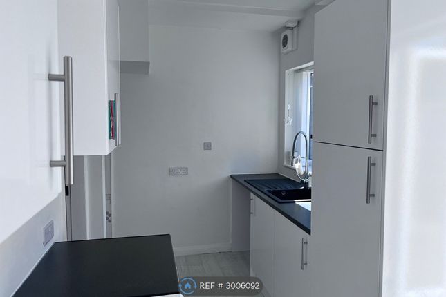 Bryant Avenue, Warrington photo 5