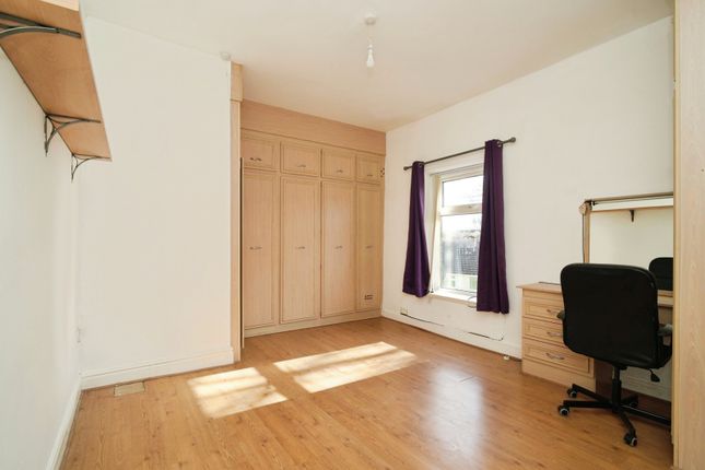 54, Kershaw Street, Oldham photo 5