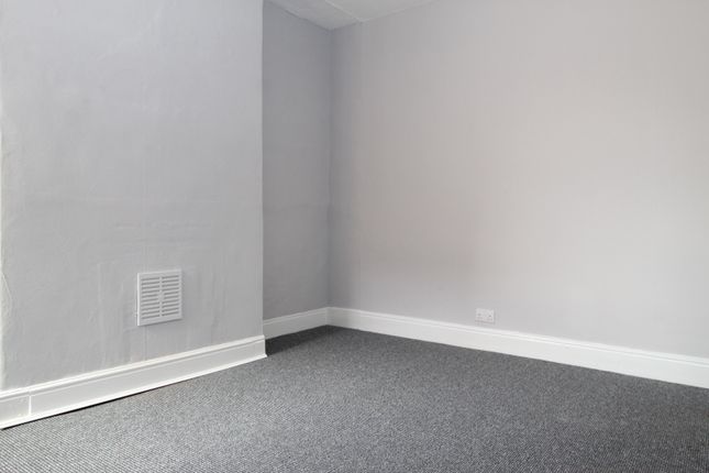 18, White Street, Hull photo 3