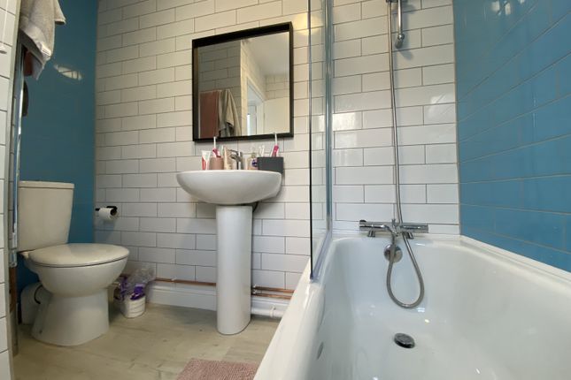 4, Gladys Street, Cardiff photo 3