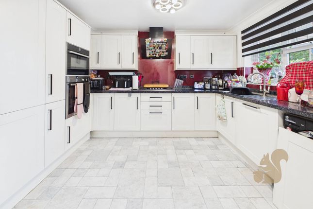 58 Hawthorn Close, Halstead photo 2