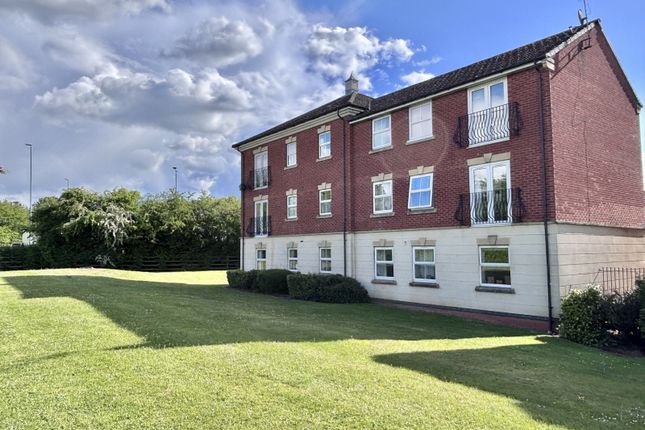 39, Loughland Close, Leicester photo 2