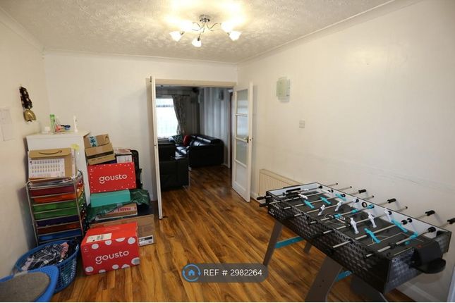 Caldbeck Drive, Woodley, Reading photo 2