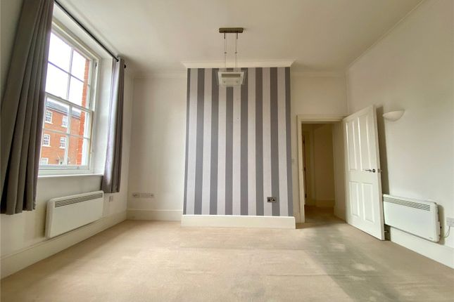 4, North Square, Fareham photo 3
