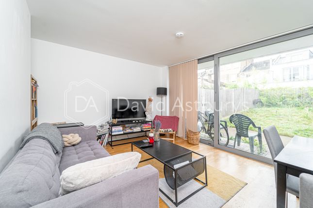 Terraced house for sale in Stadium Mews, Highbury Square, London