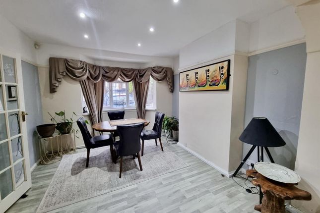 8, Crossways, South Croydon photo 3