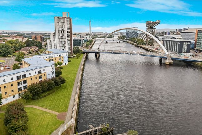 51-Web-Or-Mls-70 Mavisbank Gardens Flat 3.1_43