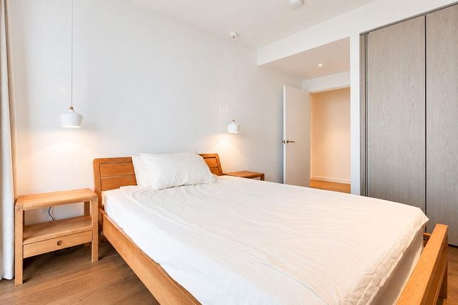 Apartment 2, Albert Court, 2, Palgrave Gardens, London photo 4