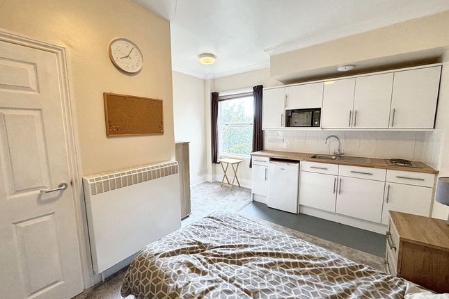 Studio 3, 21 Mount Road, Hinckley photo 2