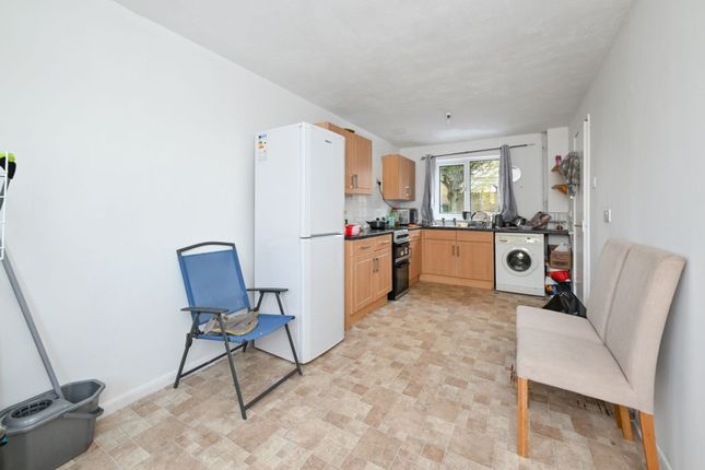 93, Boulton Grange, Telford photo 3