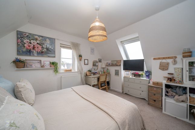 1 Woodwhite Way, Hemel Hempstead photo 4