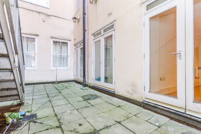 Flat for sale in Wimbledon Street, Leicester