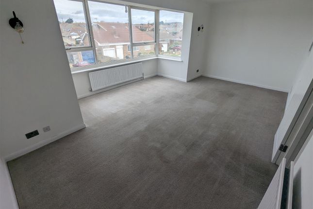 2 Malines Court, South Coast Road, Peacehaven photo 4