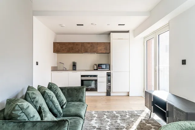 Hamptons - London New Homes