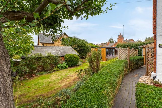 11, Station Road, Rushton photo 4