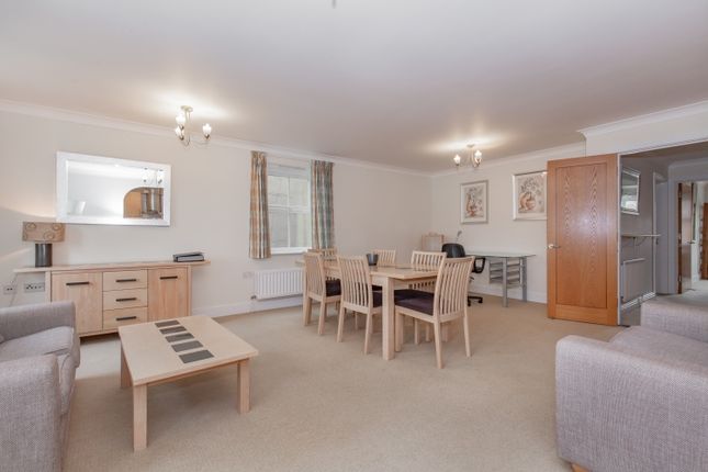 Flat to rent in Grove Street, Oxford