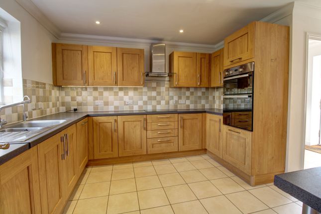 68, Mayhew Road, Woodbridge photo 2