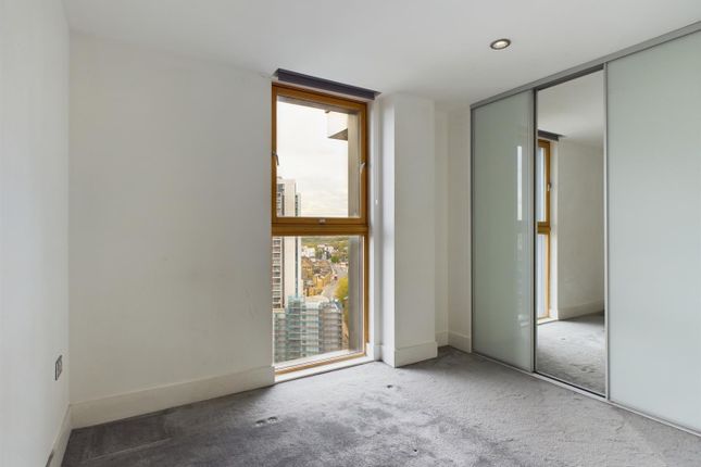 Flat for sale in 9 Province Square, Canary Wharf, London