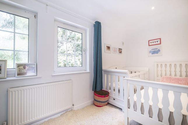 Detached house to rent in Ridgway, London