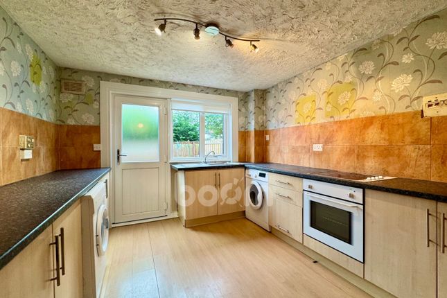 54, Ladeside Court, Kilbirnie photo 4