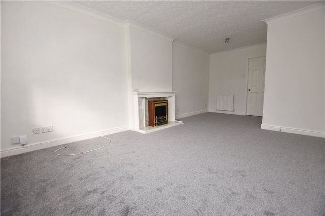 12, Oakdene Vale, West Yorkshire photo 2