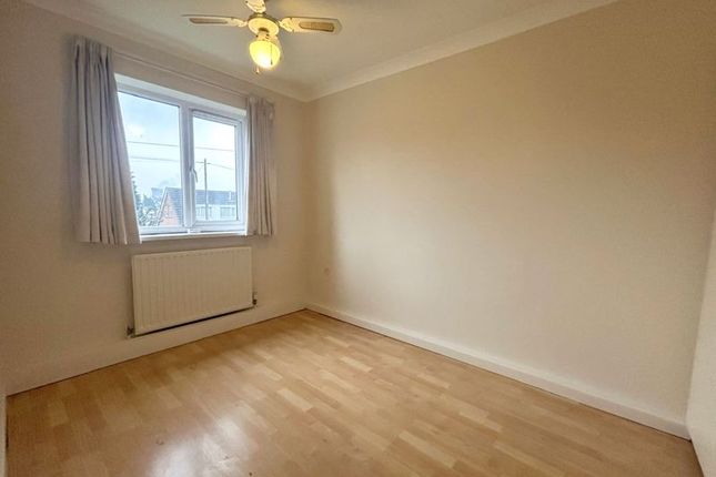 148, Warwick Road, Scunthorpe photo 2