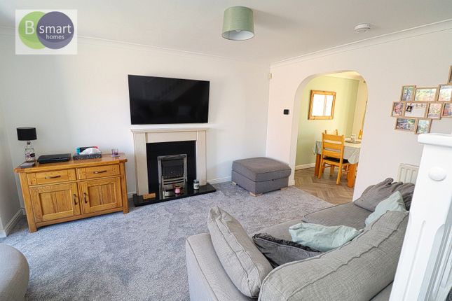 9, Hartley Close, Mexborough photo 4