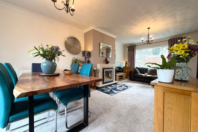 18 Devonshire Drive, Aberdare photo 4