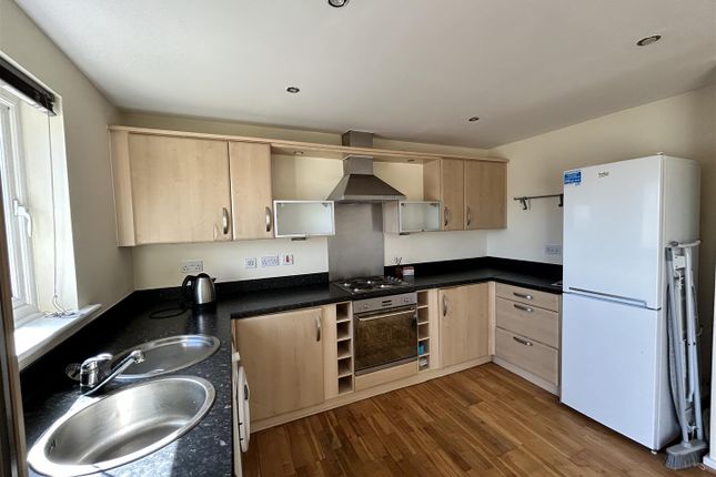 18, Cwrt Westfa, Llanelli photo 4