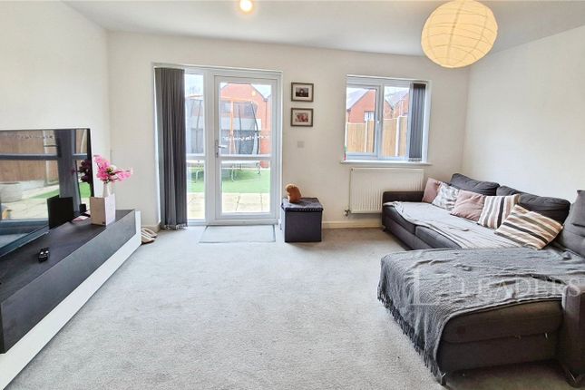109, Bluebell Way, Fareham photo 2