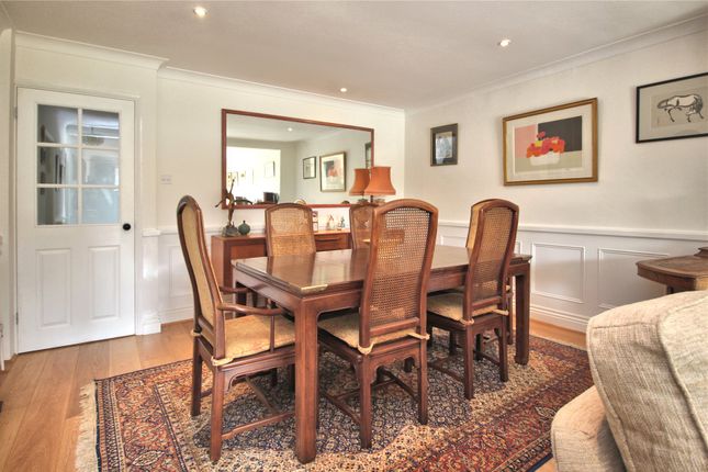 187, Saunders Lane, Surrey photo 4