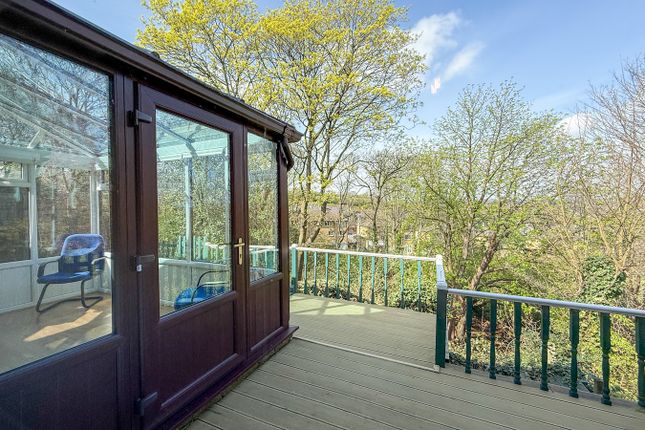 34, Tunnacliffe Road, Huddersfield photo 2
