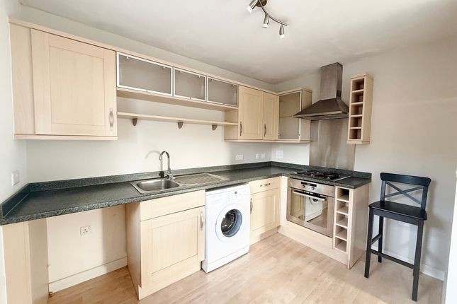 11 Temeraire House, Oysell Gardens, Fareham photo 3