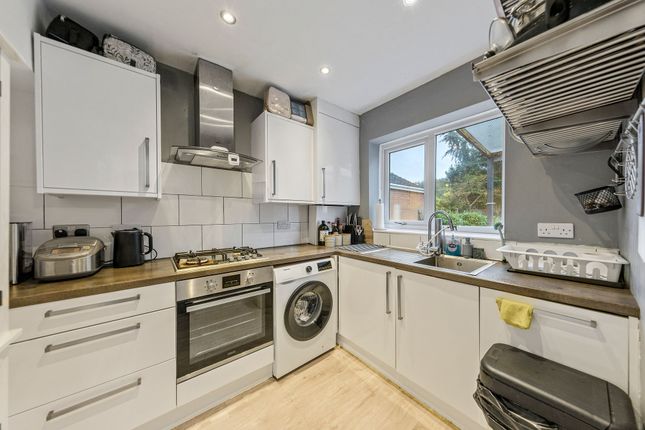 150 Cliftonville Road, Warrington photo 3