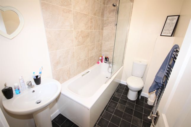 Flat 4, 290, Holdenhurst Road, Bournemouth photo 4