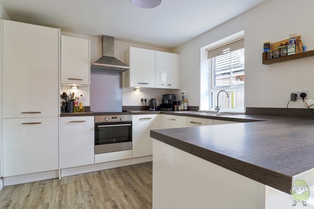5, Gresford Close, Hebburn photo 4