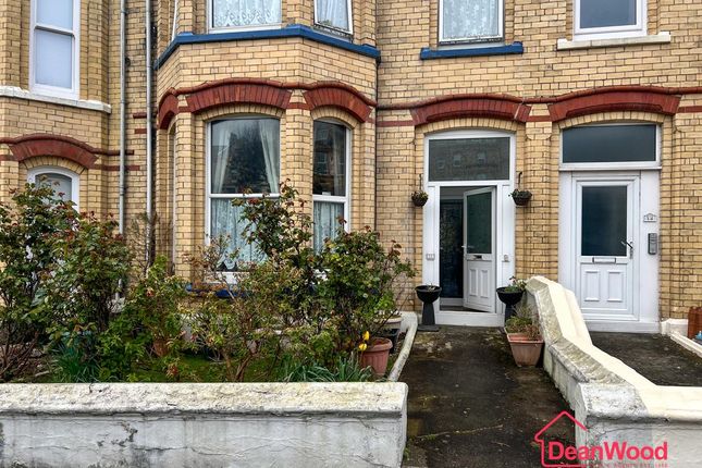13, Hutchinson Square, Douglas photo 2
