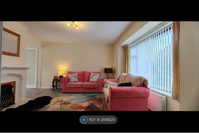 Hildens Drive, Tilehurst, Reading photo 3