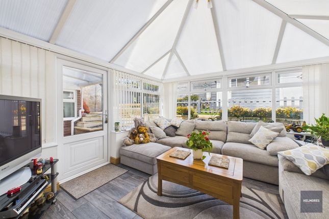16 Creedy Road, Crediton photo 3