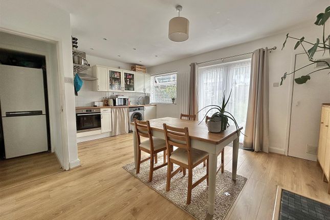 40, Kings Weston Avenue, Shirehampton photo 3
