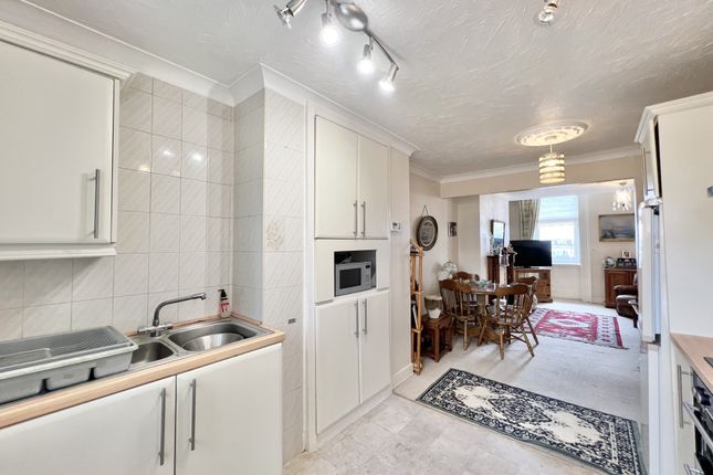 Flat 10, Bleasdale Court, Fleetwood photo 4