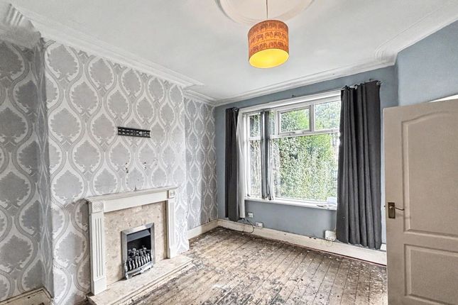 162, Brownroyd Hill Road, Bradford photo 4