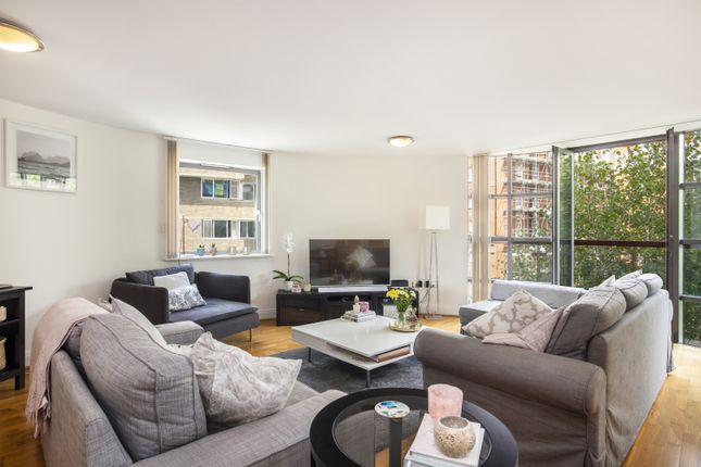Thumbnail Flat for sale in Regency Apartments, Montaigne Close, Westminster