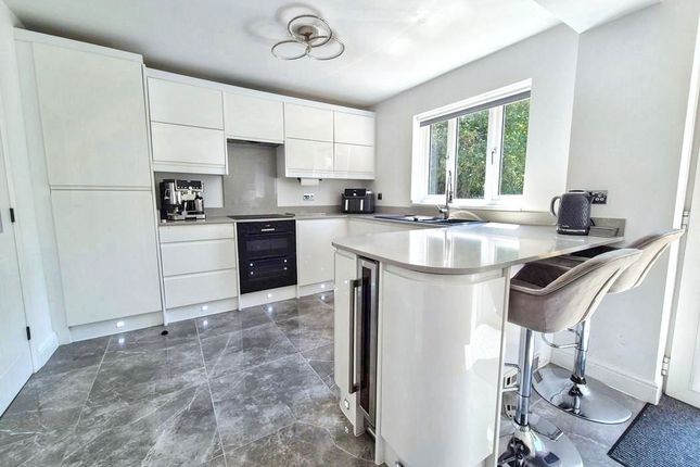 11, Whites Gardens, Hebburn photo 3