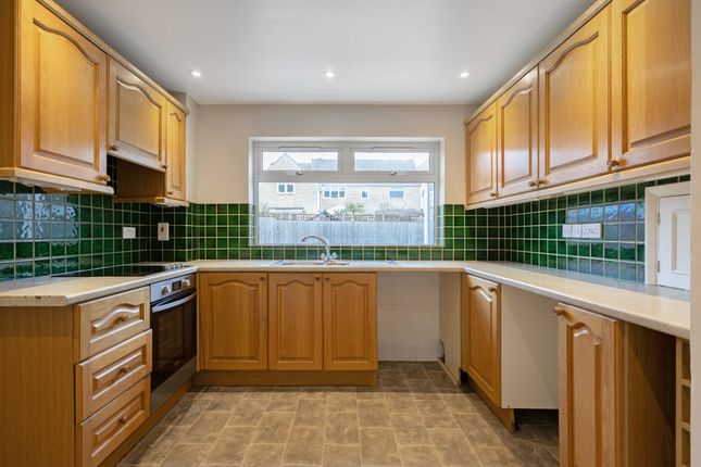 135, Alexander Drive, Cirencester photo 4