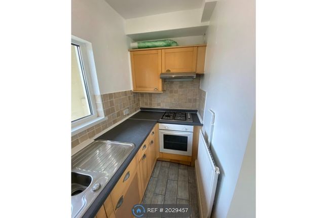 Flat to rent in Whitchurch Road, Cardiff